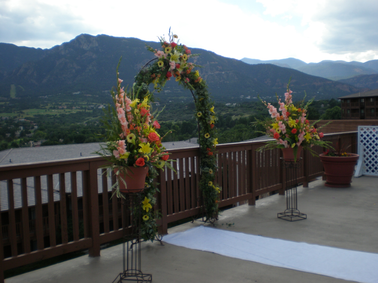 arch, arbor, gazebo, chappa  - Wedding Colorado
